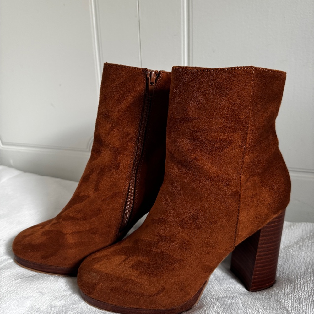 Burnt Orange Suede Block Heel Ankle Boots – Size 9